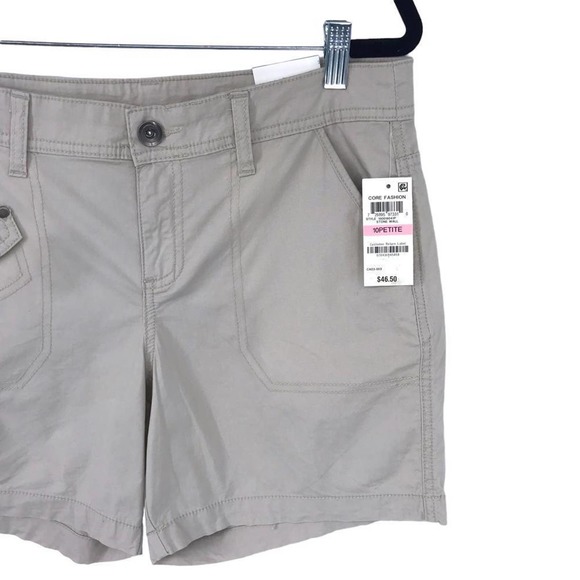 Style & Co Petite Flap-Pocket Stone Wall Shorts - Picture 3 of 6